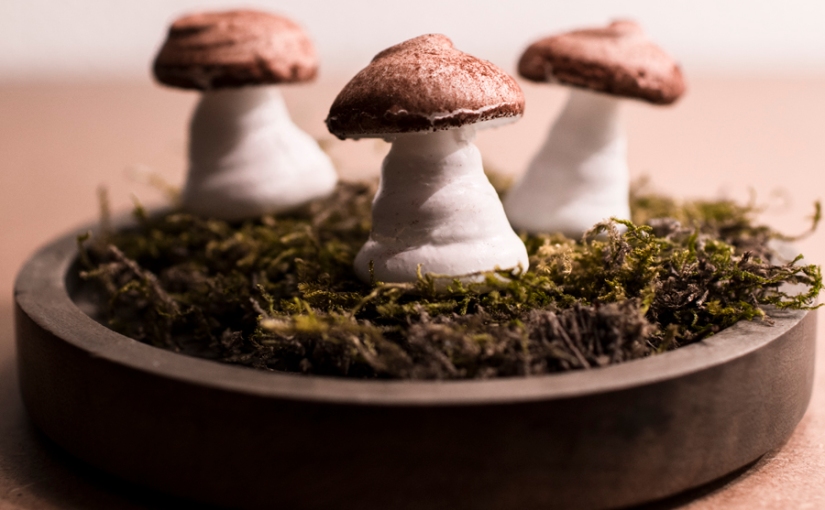 meringue mushrooms