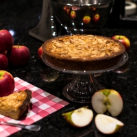 apple cake with shortcrust pastry